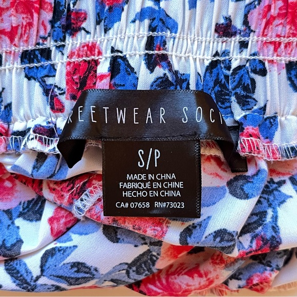 Streetwear Society Rose Floral Circle Skirt - Picture 3 of 4